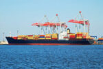 Преимущества морских контейнерных перевозок - фото